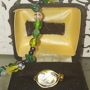 Malachite/mother of pearl set